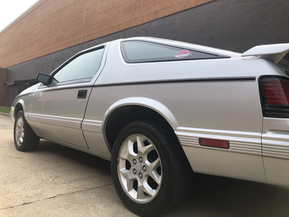 1985 Dodge Daytona - Image 8 of 31