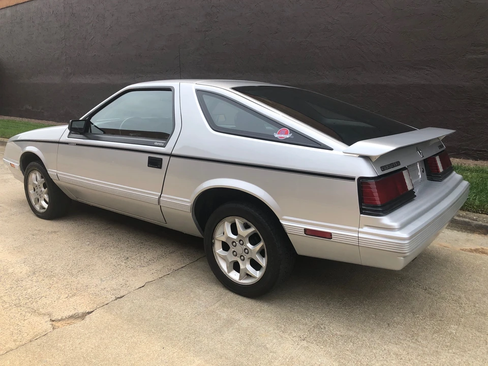 1985 Dodge Daytona - Image 6 of 31