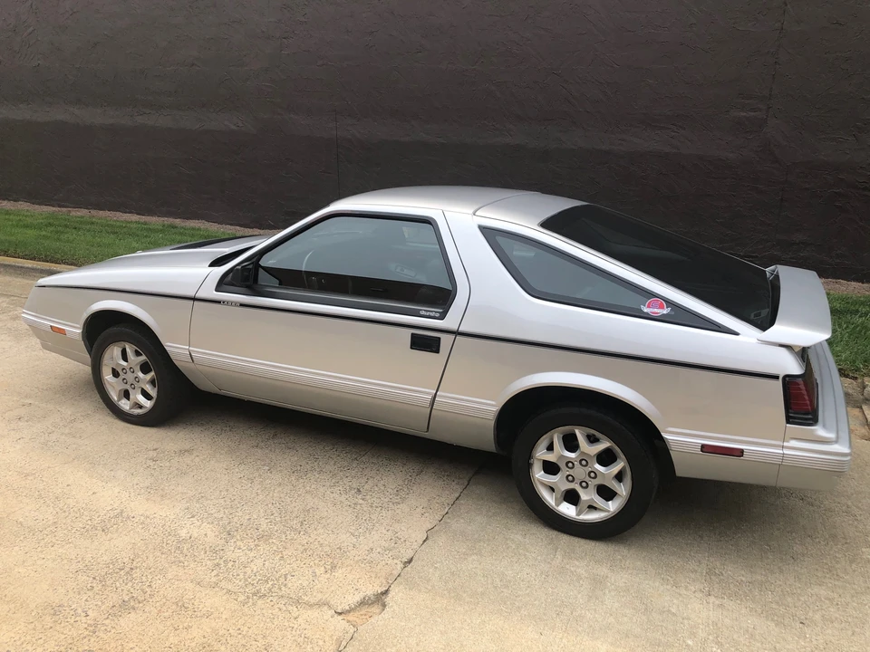1985 Dodge Daytona - Image 5 of 31