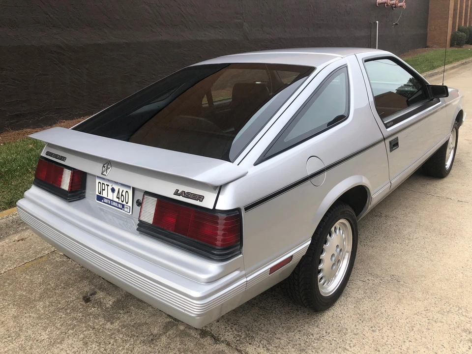 1985 Dodge Daytona - Image 18 of 31