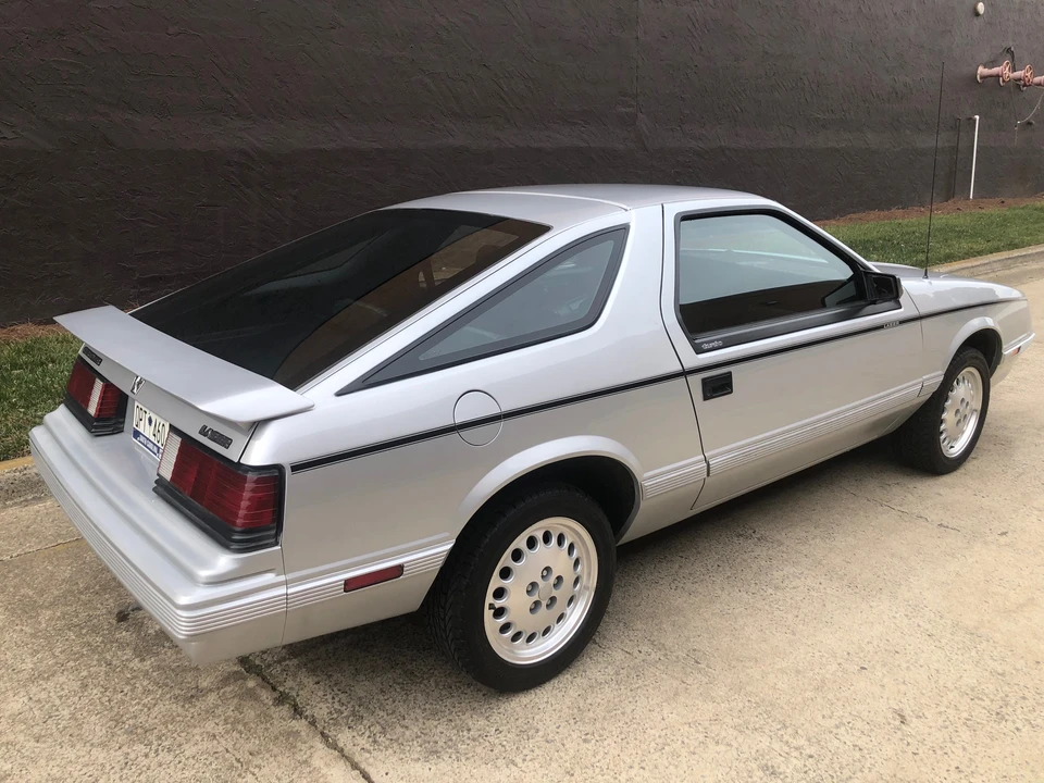 1985 Dodge Daytona - Image 14 of 31