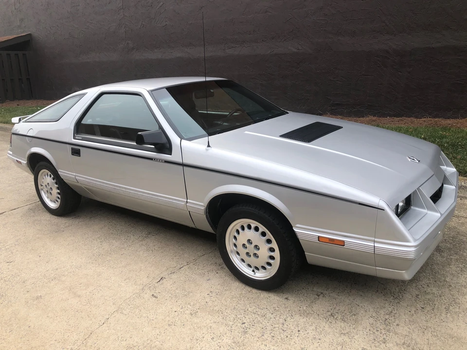 1985 Dodge Daytona - Image 10 of 31
