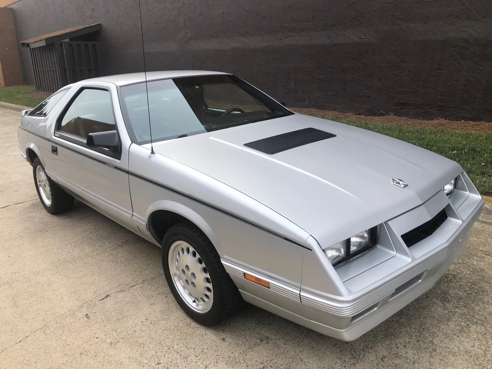 1985 Dodge Daytona - Image 7 of 31