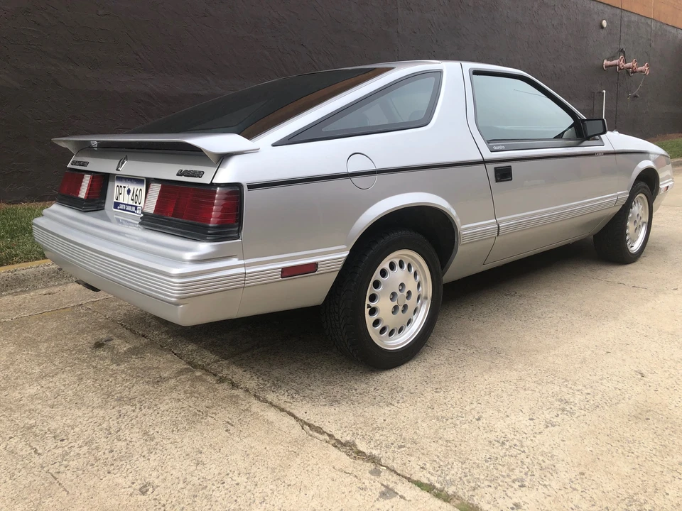 1985 Dodge Daytona - Image 15 of 31