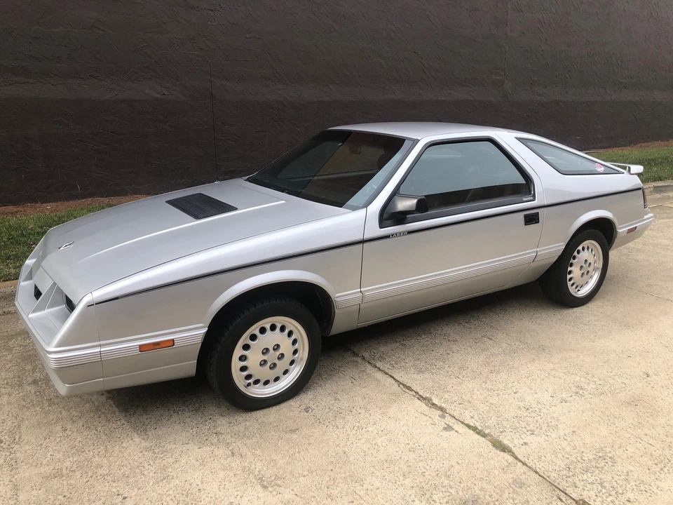 1985 Dodge Daytona - Image 28 of 31