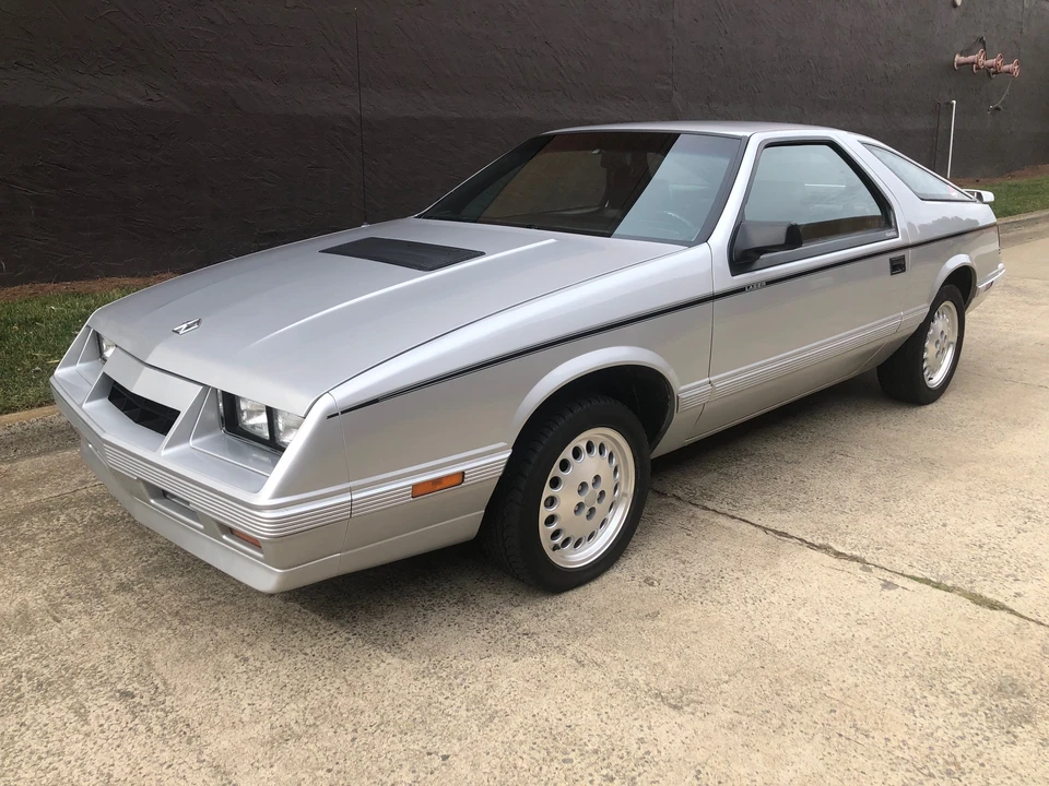 1985 Dodge Daytona - Image 29 of 31