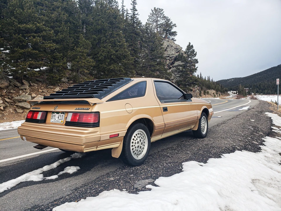 1985 Chrysler Laser - Image 16 of 31