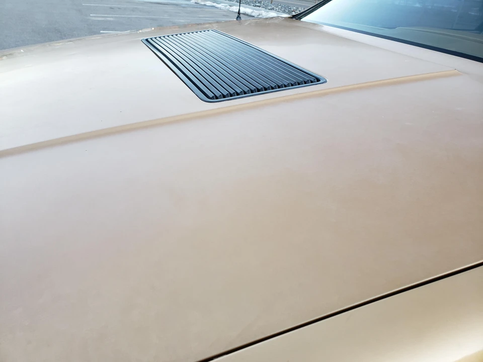 1985 Chrysler Laser - Image 24 of 31