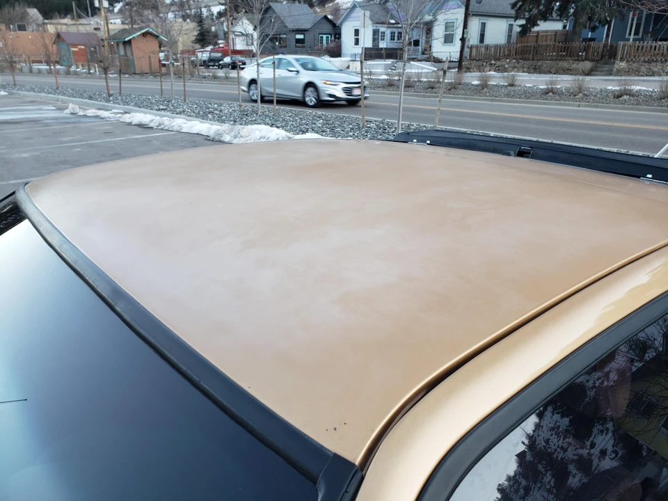 1985 Chrysler Laser - Image 25 of 31