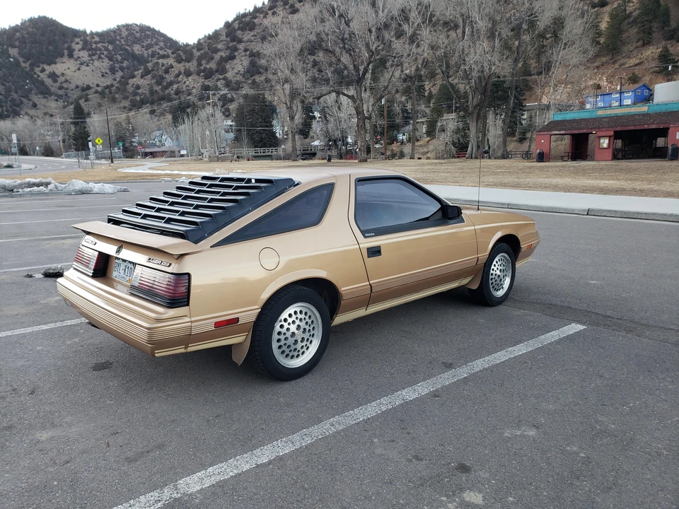 1985 Chrysler Laser - Image 18 of 31
