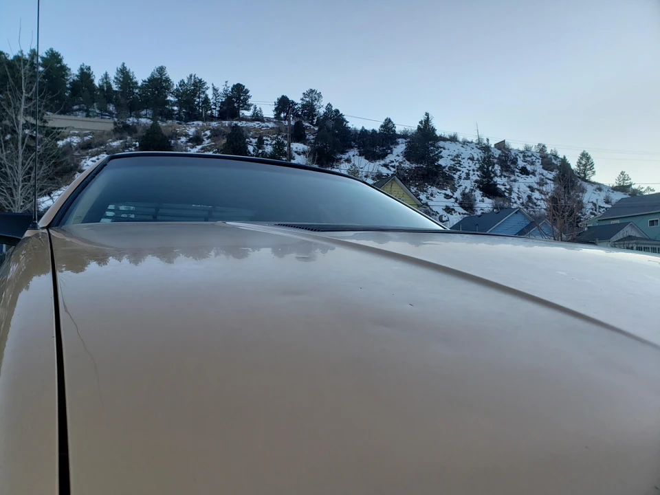 1985 Chrysler Laser - Image 21 of 31