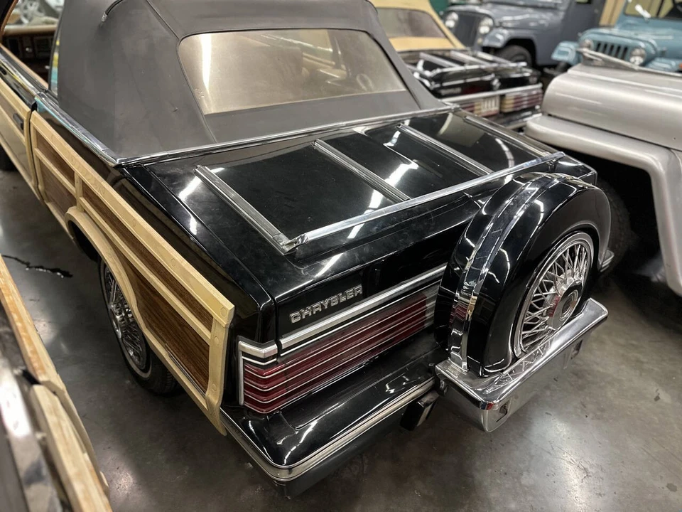 1985 Chrysler LeBaron - Image 4 of 10