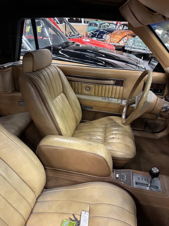 1985 Chrysler LeBaron - Image 7 of 10