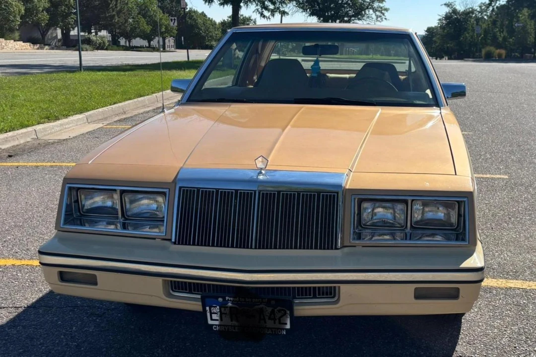1985 Chrysler LeBaron - Image 2 of 31