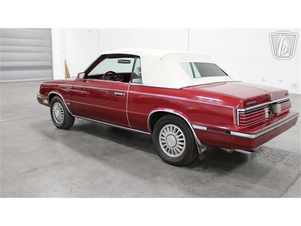 1985 Chrysler LeBaron - Image 16 of 31