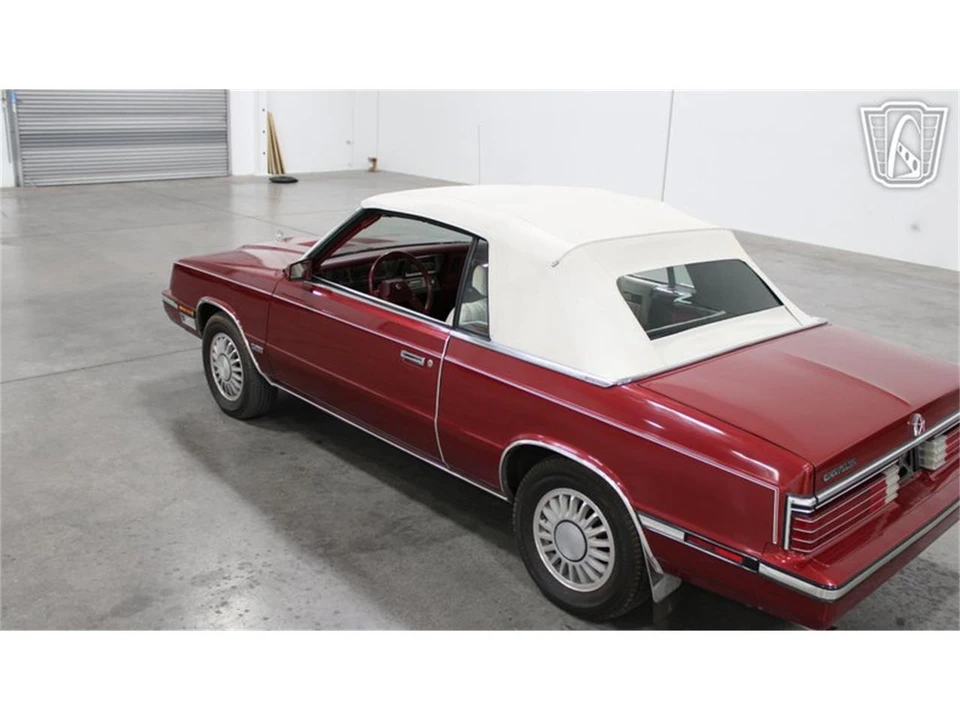 1985 Chrysler LeBaron - Image 8 of 31