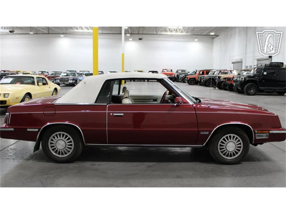 1985 Chrysler LeBaron - Image 19 of 31