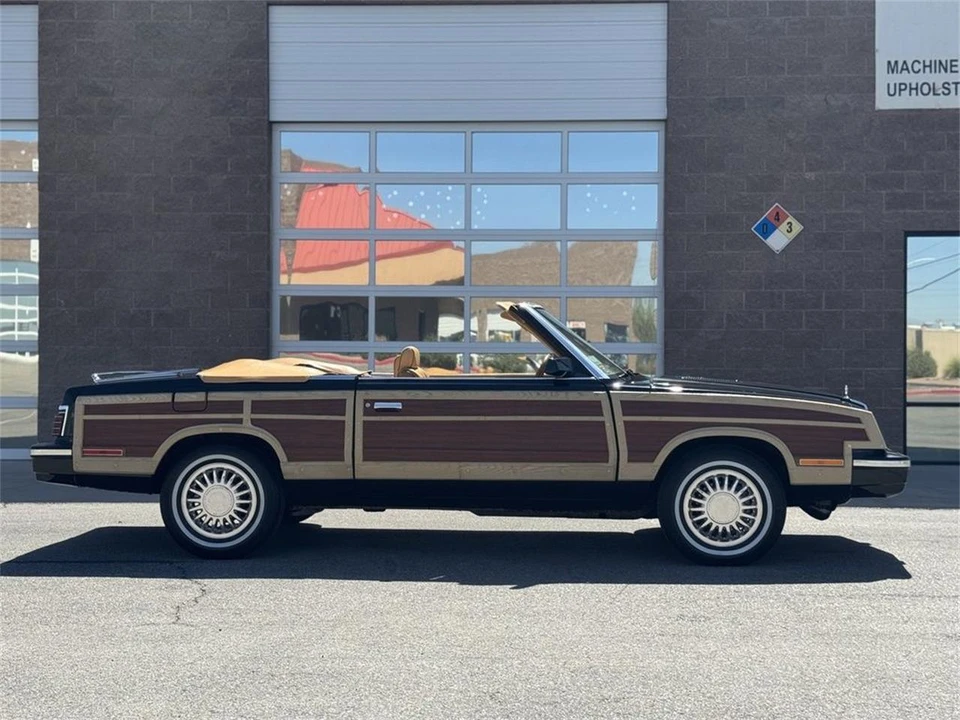 1985 Chrysler LeBaron - Image 3 of 31
