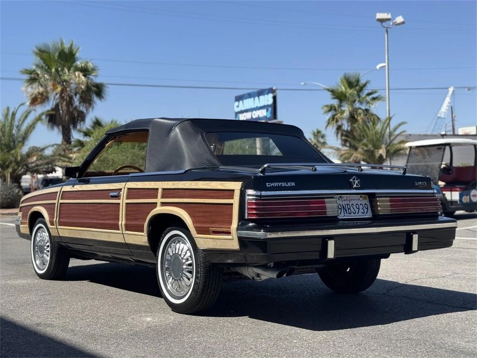 1985 Chrysler LeBaron - Image 17 of 31