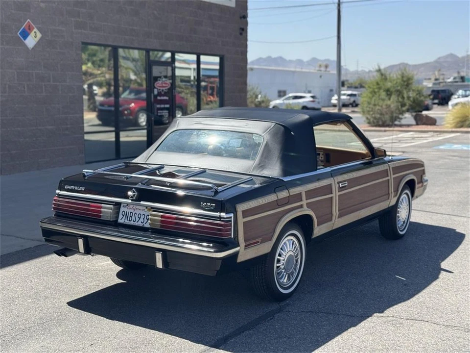 1985 Chrysler LeBaron - Image 15 of 31