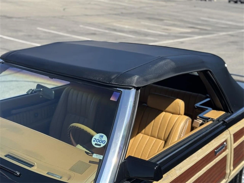 1985 Chrysler LeBaron - Image 23 of 31