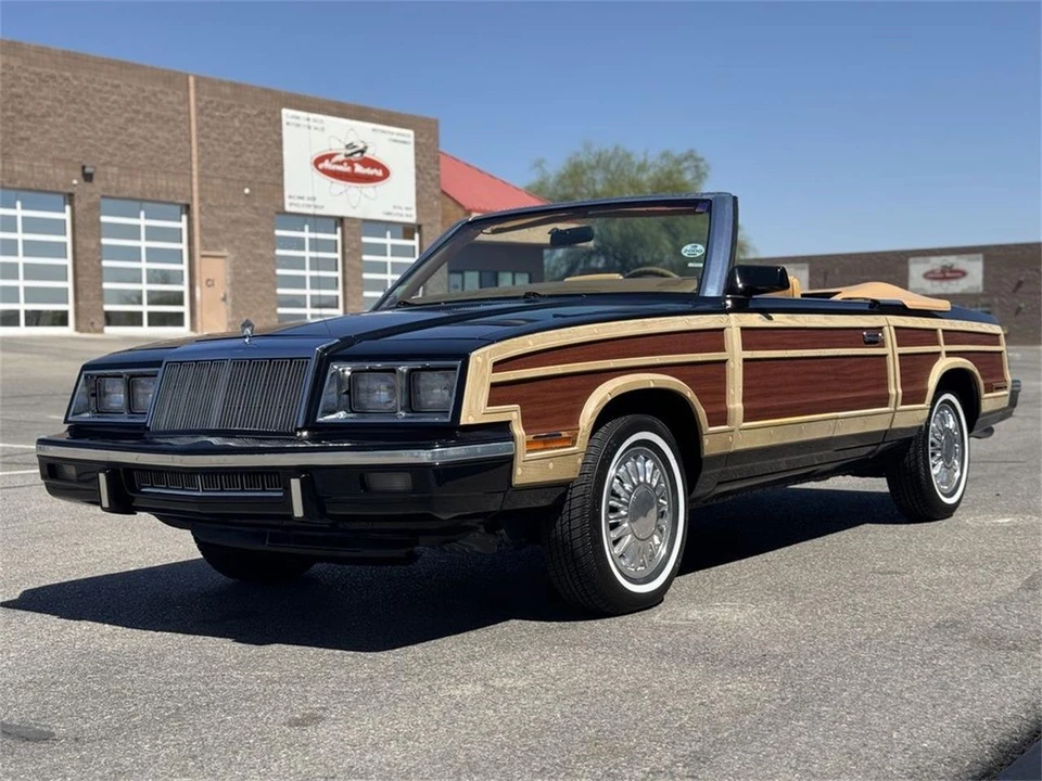 1985 Chrysler LeBaron - Image 9 of 31