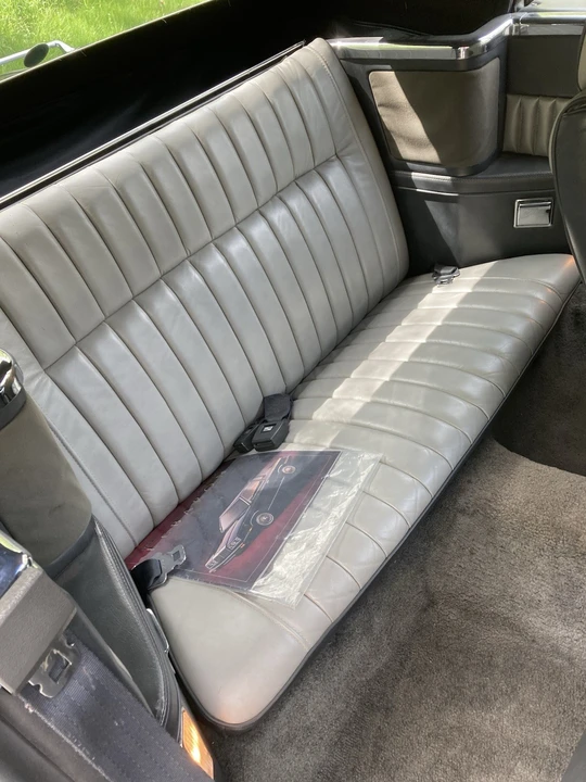 1985 Chrysler LeBaron - Image 7 of 18