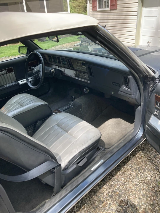 1985 Chrysler LeBaron - Image 8 of 18