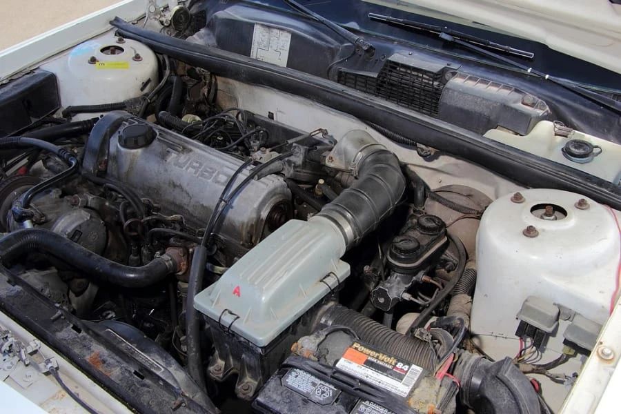 1985 Chrysler LeBaron - Image 6 of 10
