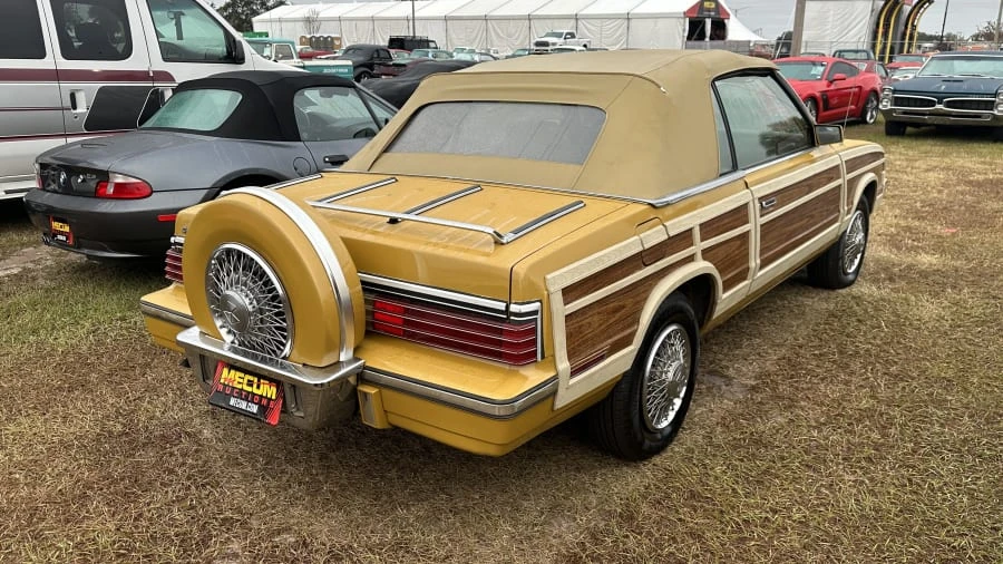 1985 Chrysler LeBaron - Image 4 of 6