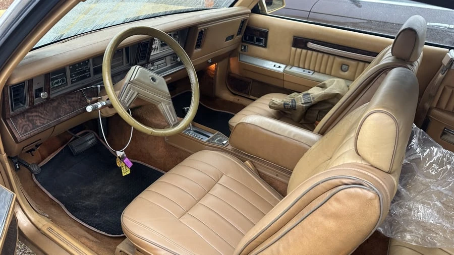 1985 Chrysler LeBaron - Image 5 of 6