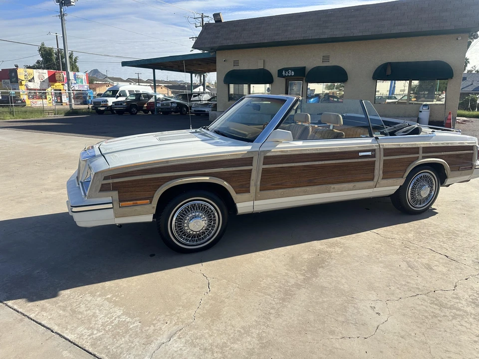 1985 Chrysler LeBaron - Image 4 of 31