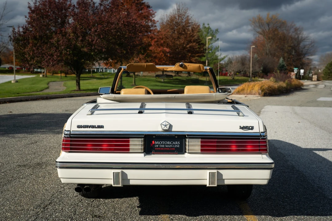1985 Chrysler LeBaron - Image 10 of 31