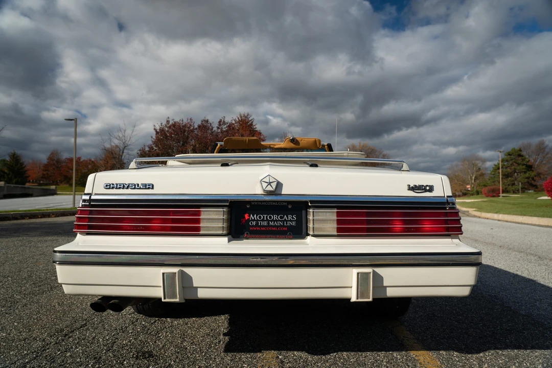 1985 Chrysler LeBaron - Image 11 of 31