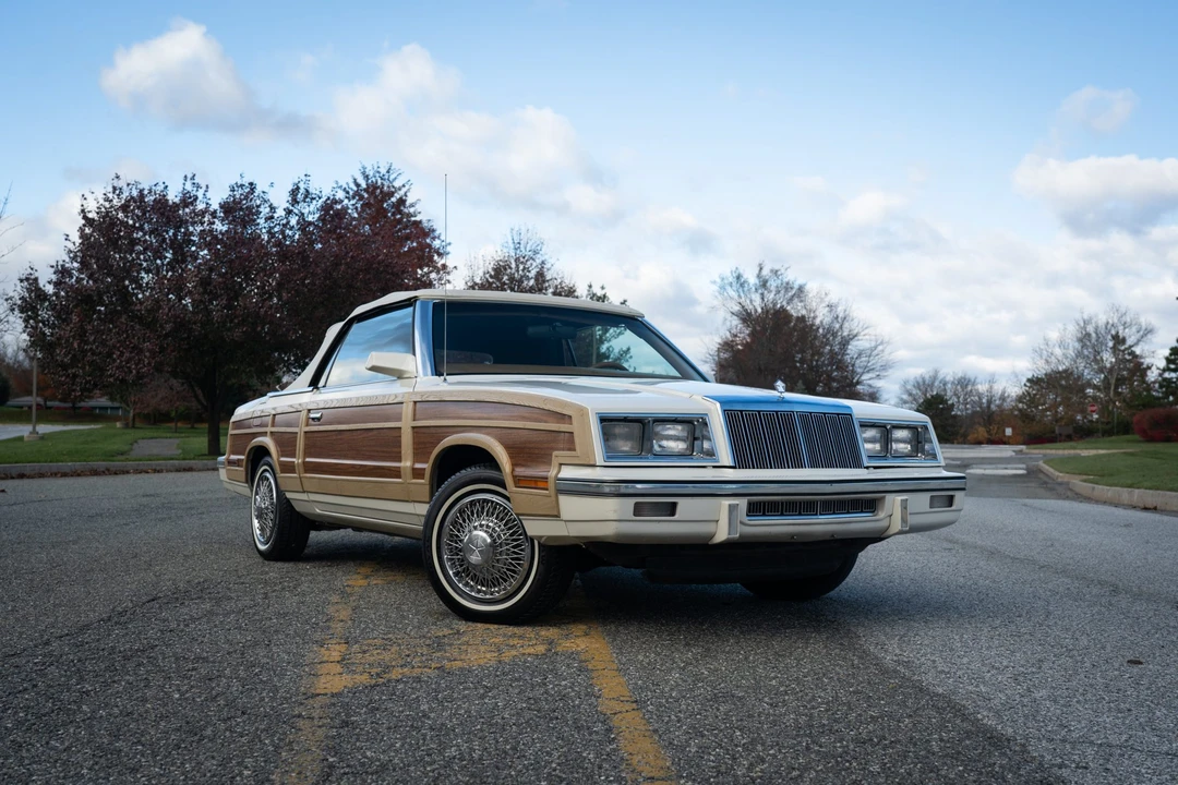1985 Chrysler LeBaron - Image 2 of 31