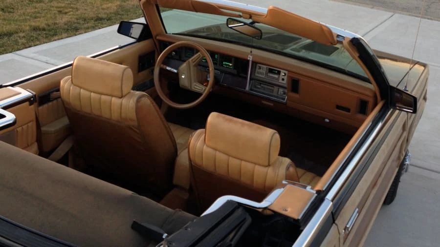 1985 Chrysler LeBaron - Image 3 of 4