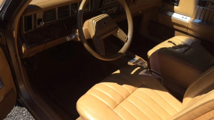 1985 Chrysler LeBaron - Image 4 of 7