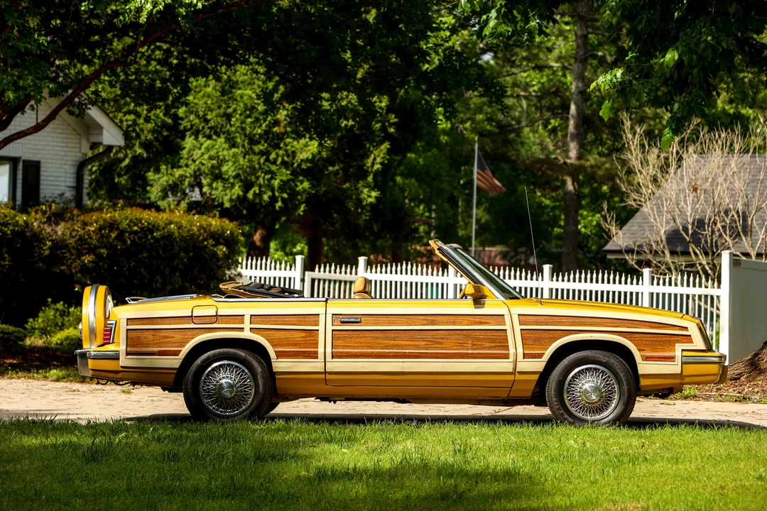 1985 Chrysler LeBaron - Image 6 of 31