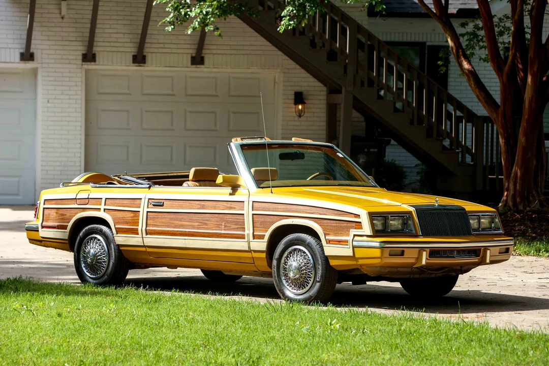 1985 Chrysler LeBaron - Image 7 of 31