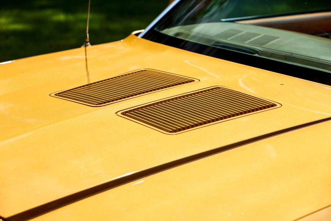 1985 Chrysler LeBaron - Image 19 of 31
