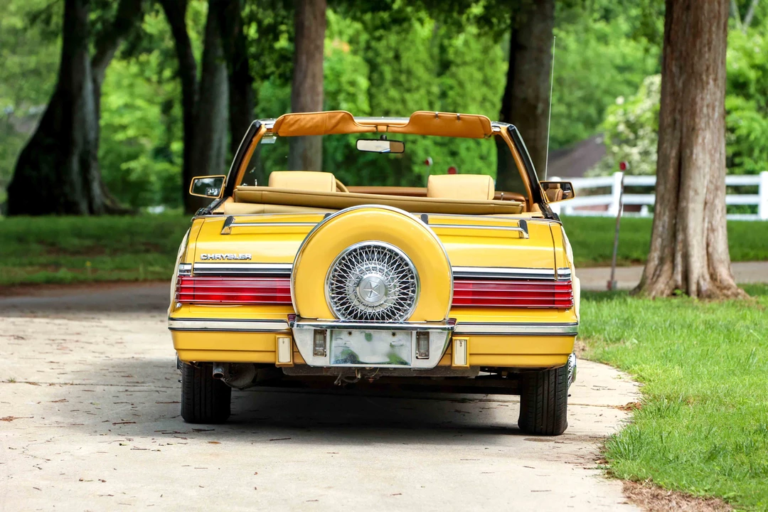 1985 Chrysler LeBaron - Image 4 of 31
