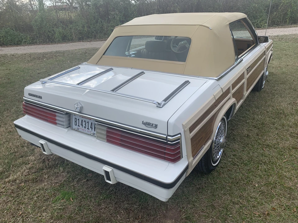1985 Chrysler LeBaron - Image 21 of 31
