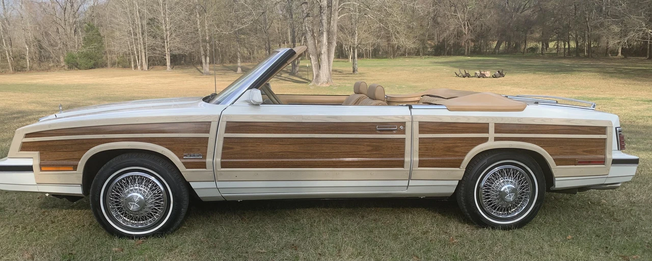 1985 Chrysler LeBaron - Image 9 of 31