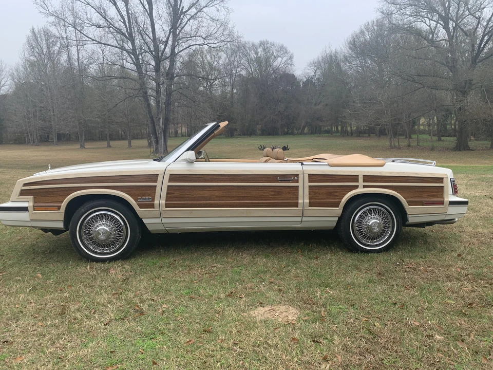 1985 Chrysler LeBaron - Image 10 of 31