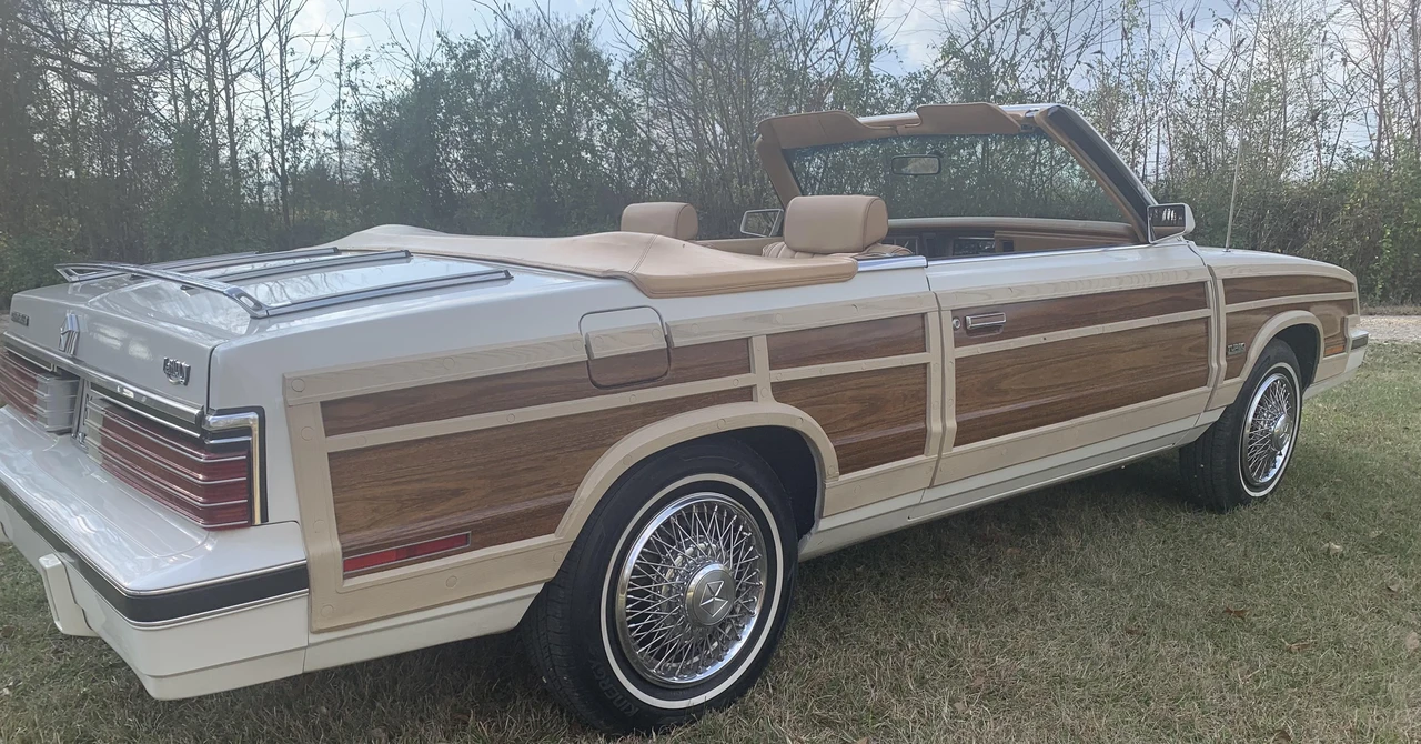 1985 Chrysler LeBaron - Image 15 of 31