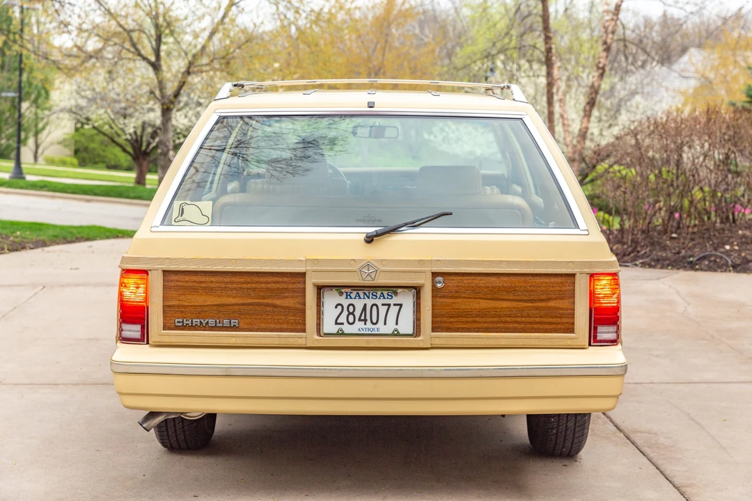 1985 Chrysler K-Car - Image 9 of 31