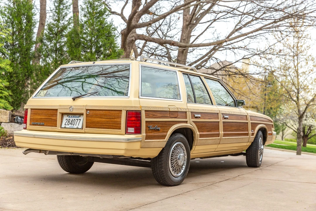 1985 Chrysler K-Car - Image 11 of 31