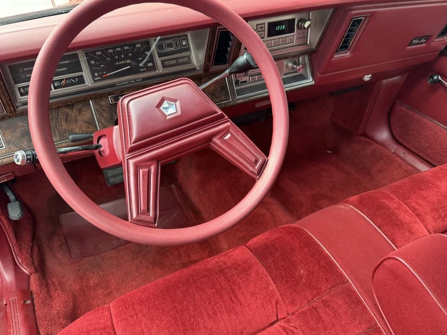 1985 Chrysler LeBaron - Image 9 of 13