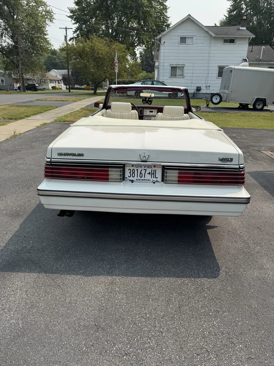 1985 Chrysler LeBaron - Image 5 of 31