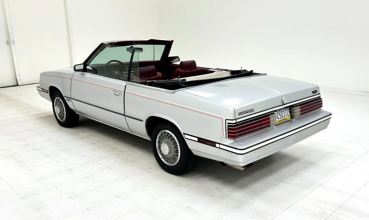 1985 Chrysler LeBaron - Image 6 of 31